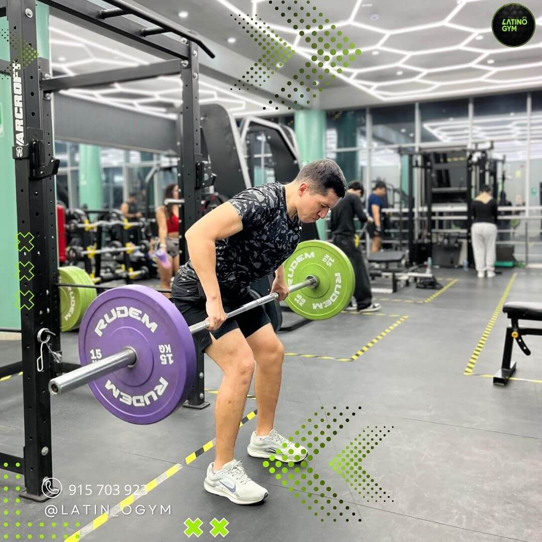 Foto de Fernando Canchucaja, entrenador personal en Latino Gym